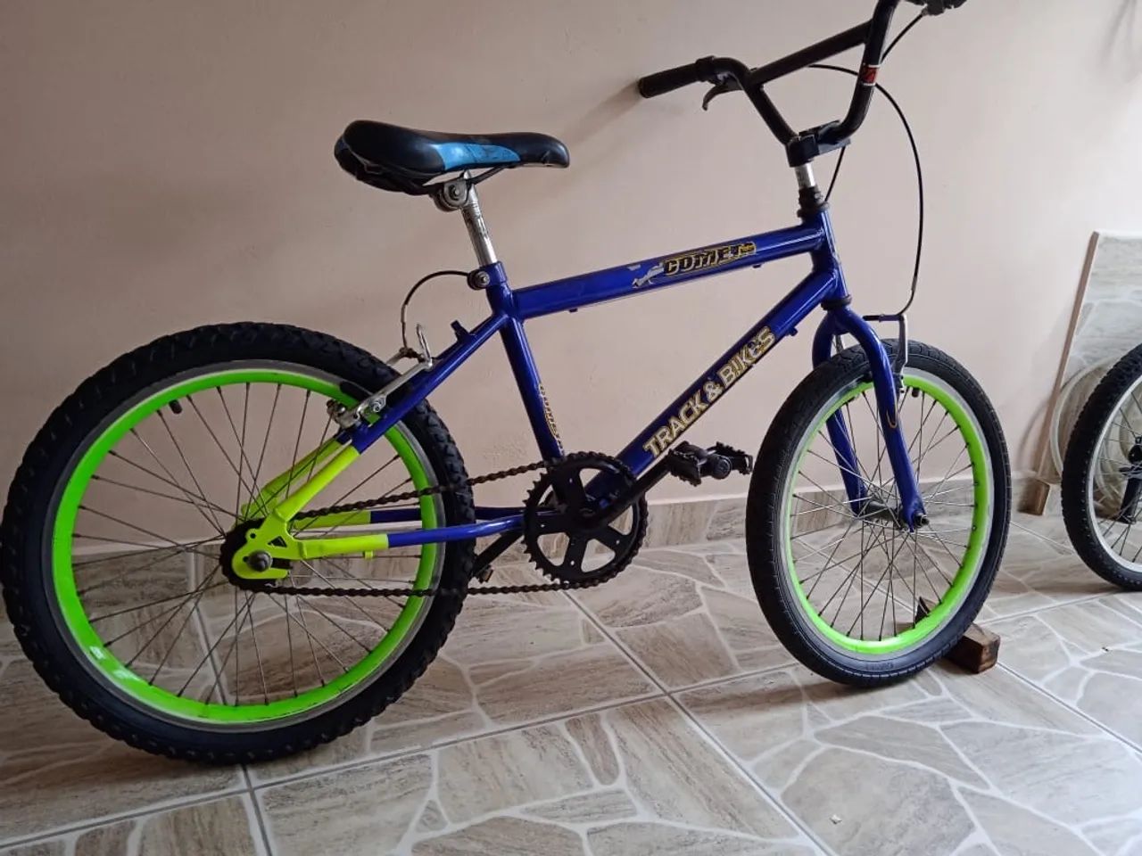 Bicicleta aro 20 cor Azul com Verde