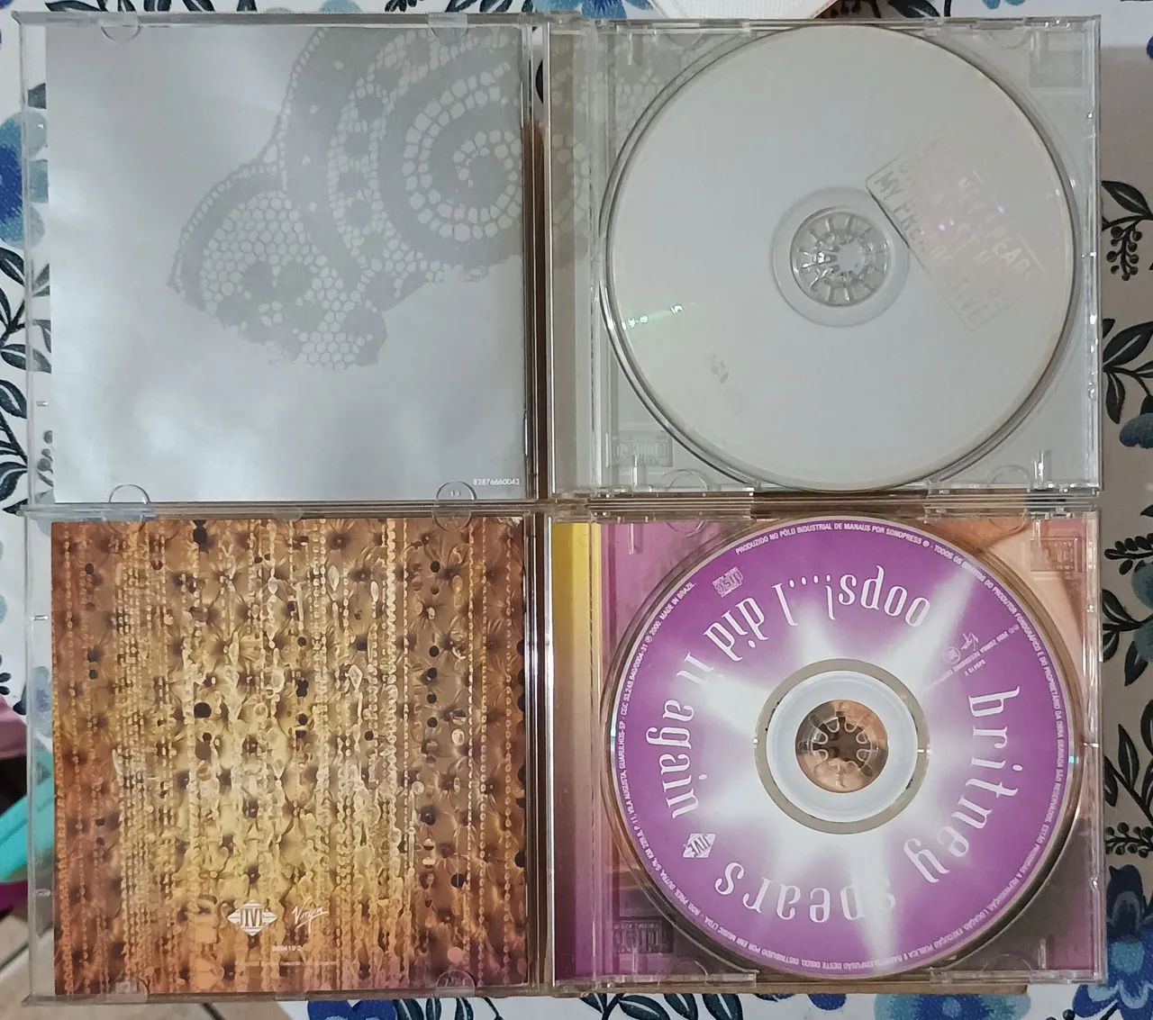 2 cds Britney Spears  - Foto 3