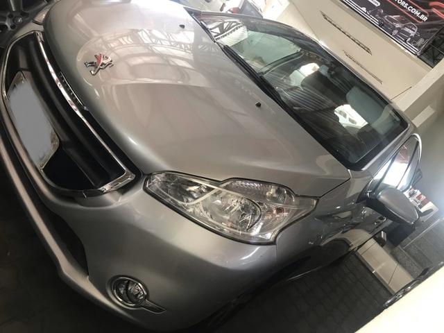 Peugoat 208 - Foto 2