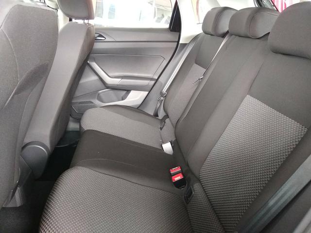 Polo MPi ( cores: Branco,preto e vermelho) - Foto 4