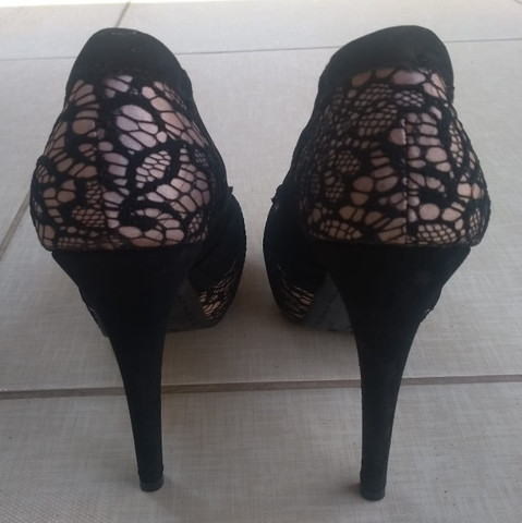 peep toe via marte meia pata