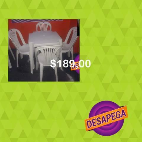 Jogo de mesa com cadeiras novos desapega