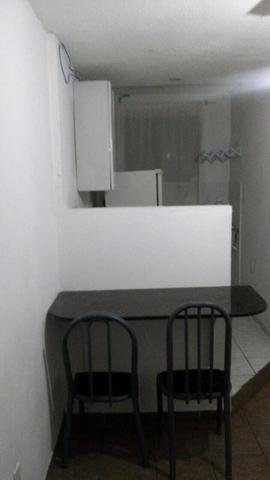 Aluga- se kitinete mobiliada - Foto 7