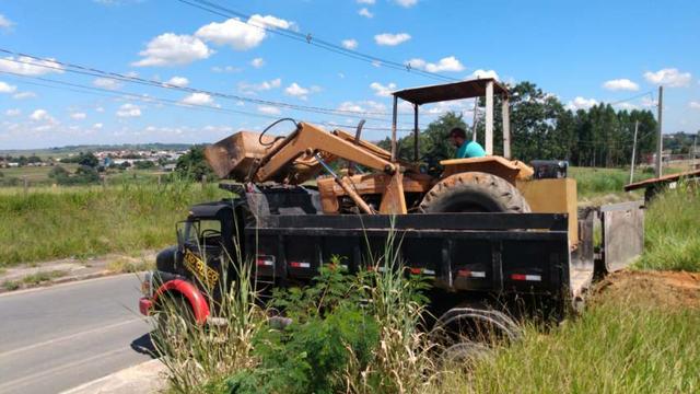 Ford 6600 carregadeira - Foto 2