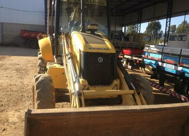 Retroescavadeira new holland no boleto - Foto 4