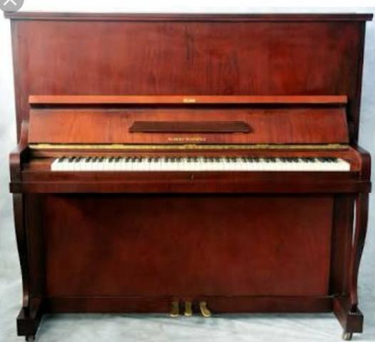 Piano vertical