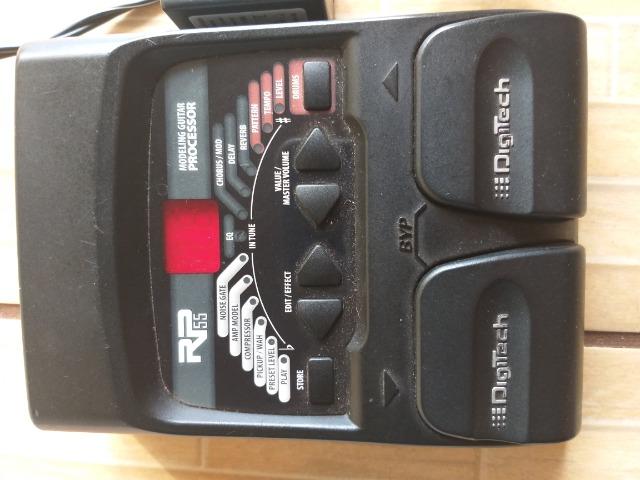 Pedaleira digitech para guitarra
