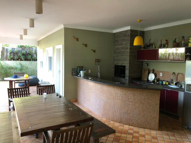Linda casa em condomínio - Foto 8