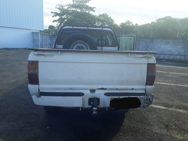VENDE SE L200 GL 2.5 A DIESEL TURBO