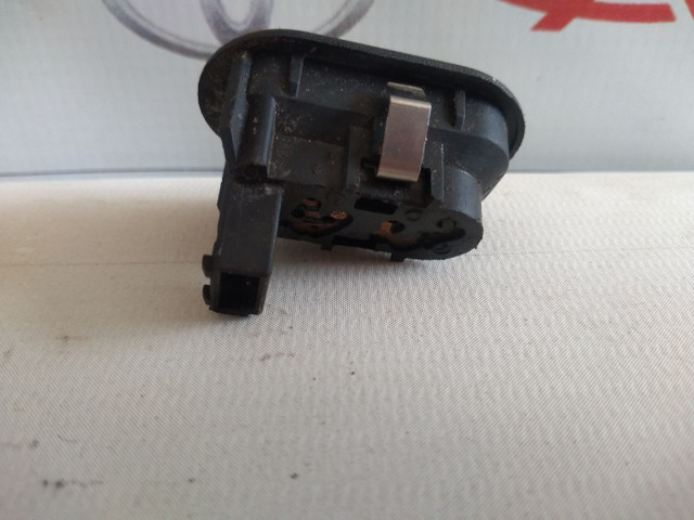 Botão vidro elétrico astra traseiro - Foto 2