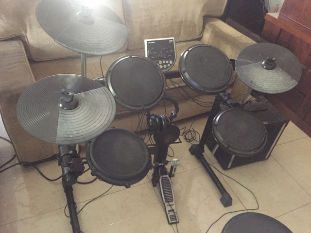 Bateria eletrônica Alesis DM6 - Foto 4