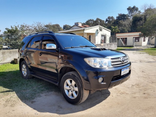 TOYOTA HILUX SW4 2009 D4-D