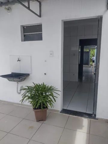 Casa 2/4 para aluguel na Conceição 