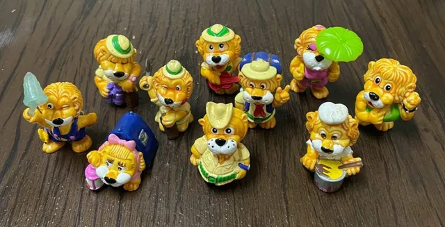 Coleção Kinder Ovo antigo 3 brinquedos - Desapegos de Roupas quase