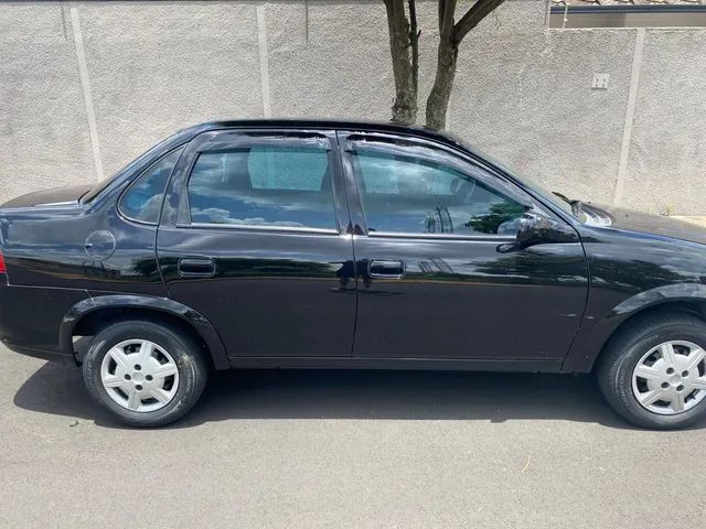 Corsa Sedan 1.0 MPFI LS 8V em Ribeirão Preto Flex 10/11 Prata