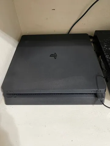 Playstation 4 Ps4 Semi Novo 1TB + 2 Controles Originais + GTA V