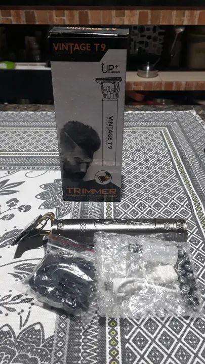 Máquina de cortar cabelo Vintage T9 - Nova