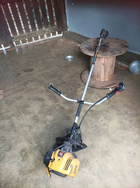 Roçadeira Palisad Usada 52cc - Foto 4