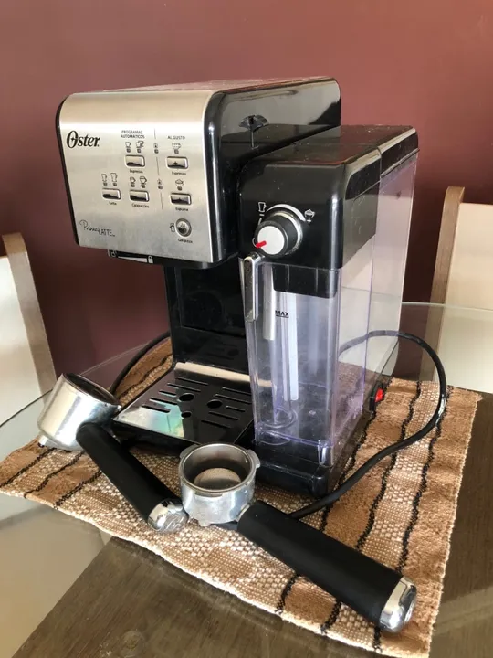 Cafeteira Espresso Oster, Prima Latte 220v