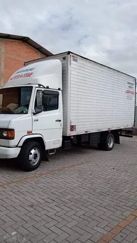 Frete caminhão baú 