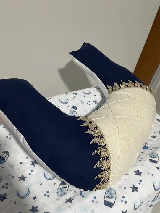 Travesseiro de Amamentação - Azul e Bege