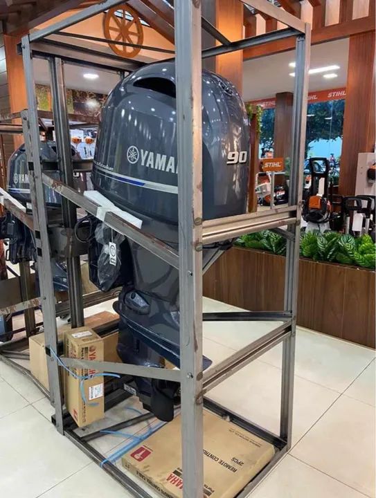 Motor de Popa 90 HP. YAMANHA 