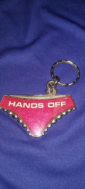 Chaveiro  "Hands Off"  -