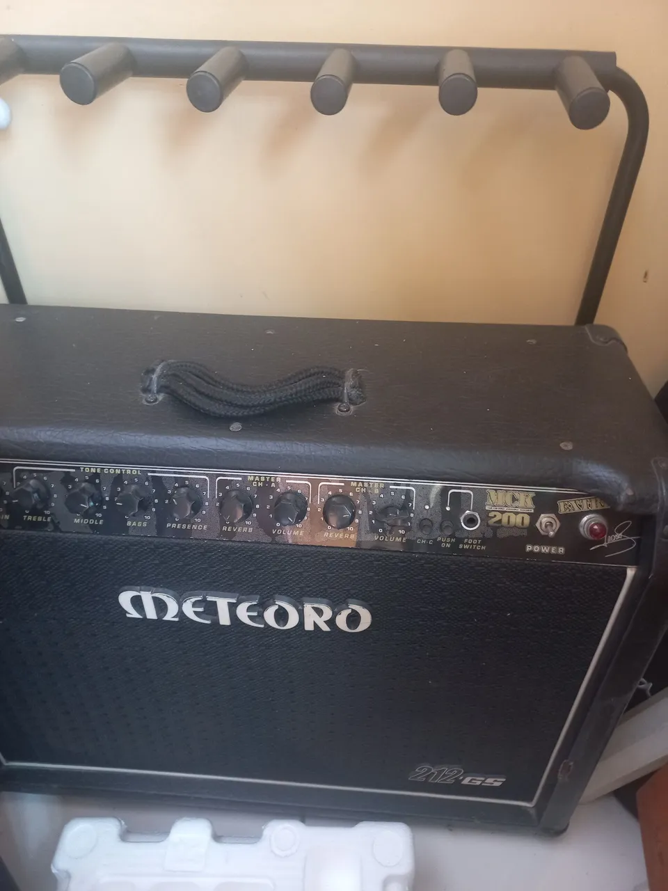 Amplificador Meteoro MCK 200 212 GS