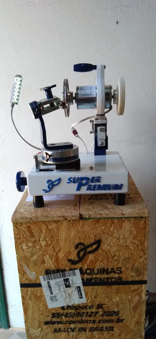 Máquina de afiar alicate