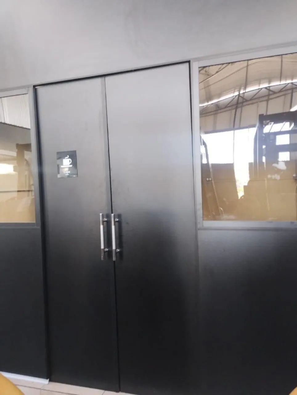 Excelente Galpão Novo 250m² c/ Mezanino-Escritório-Poço Artesiano prox. ao DB Coroado - Foto 2