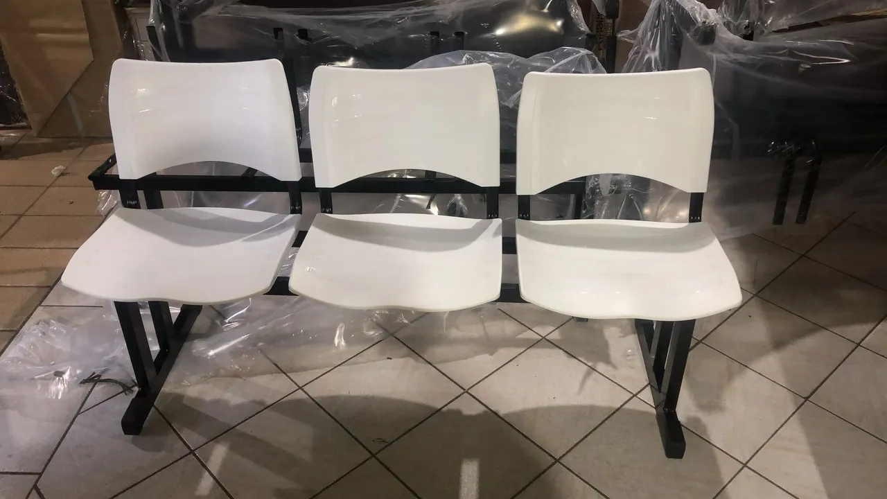 Longarina em pvc 3 lugares -Nova