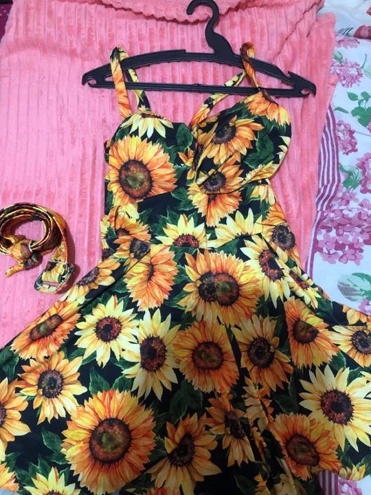 Vestido/macacão Girassol - Tamanho M - Foto 2
