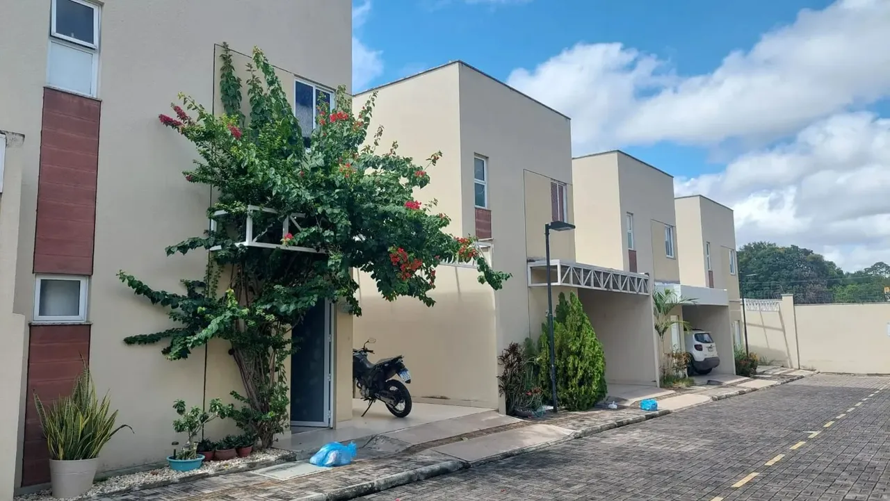 Casa em condomínio fechado pertinho da Kennedy no Barcelona com 4 suítes toda mobiliado fi