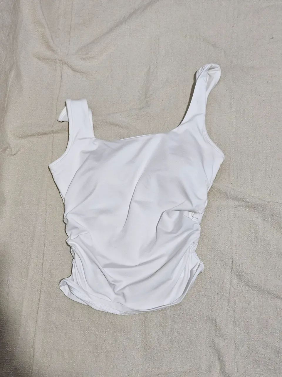 Feminina Slim Fit Básica com Decote Quadrado para o Verão em Cor Solida e Mode|o Cropped