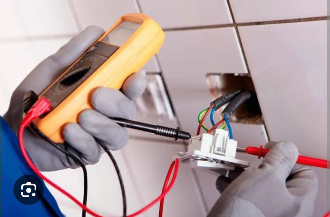 Serviços Domésticos em geral.