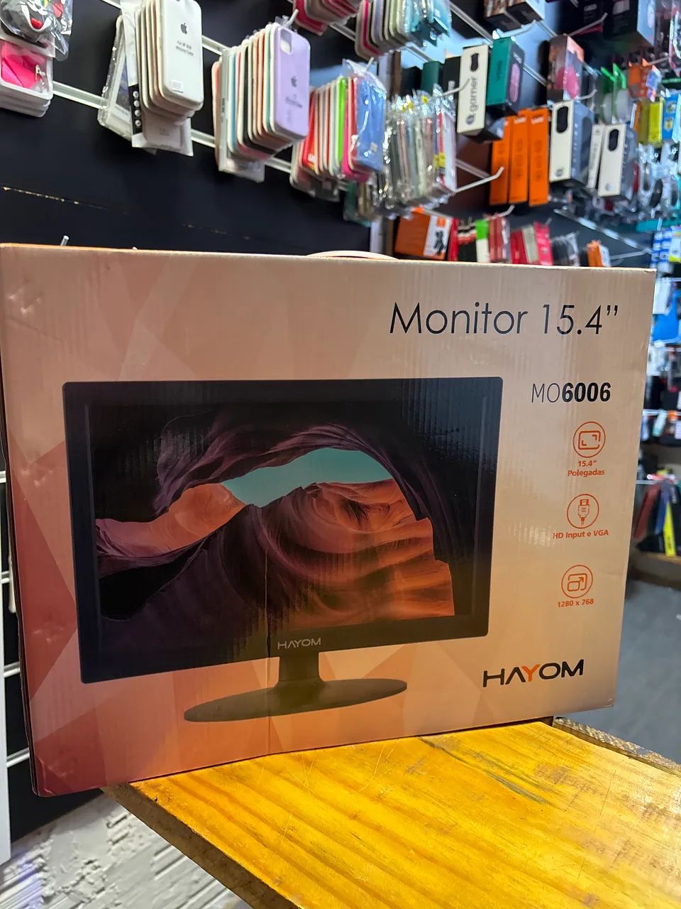 Monitor 15,4? Hayom - HDMI E VGA - 1280x768