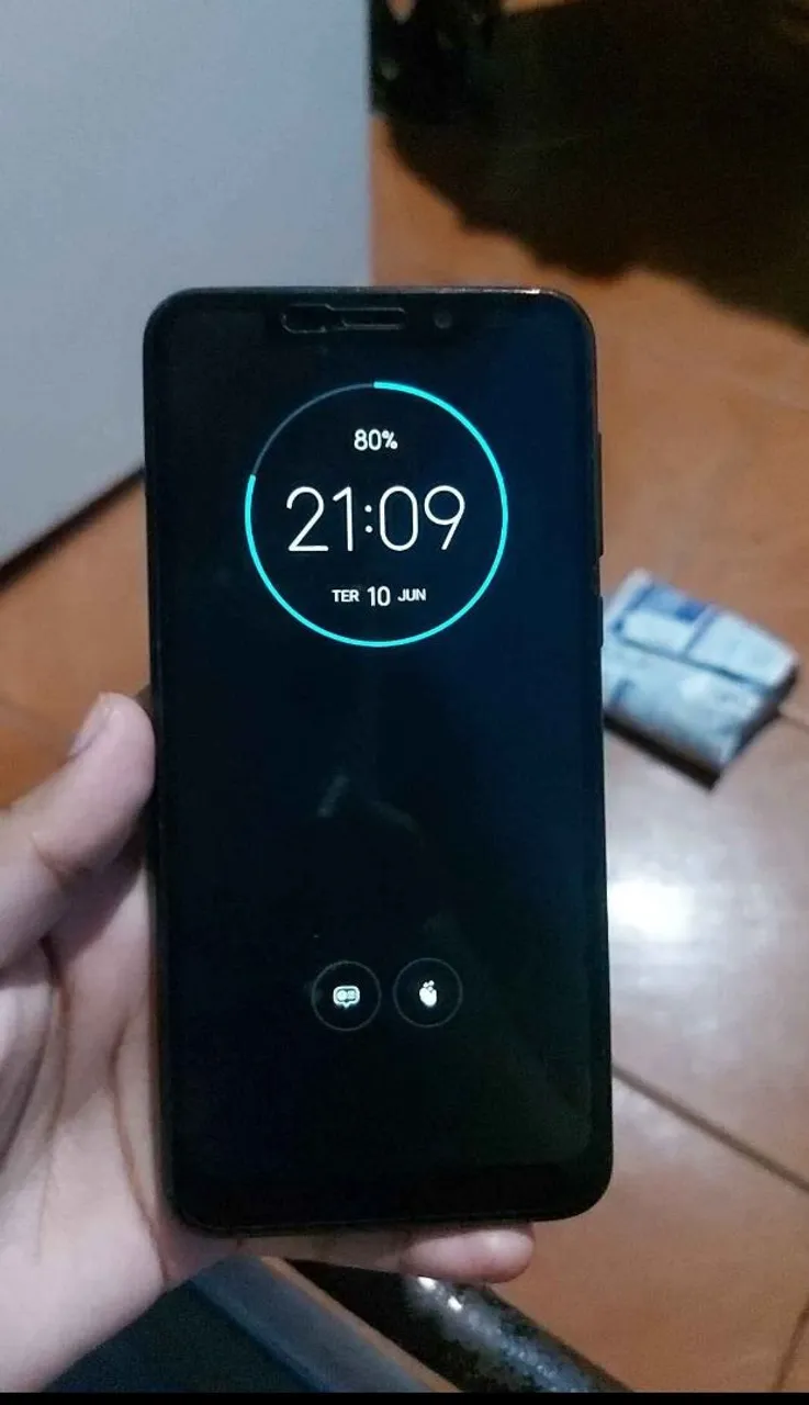 Moto one 