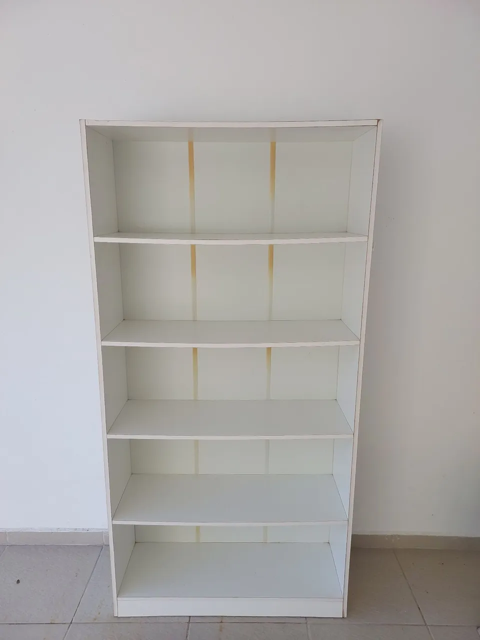 Armário sem porta com 5 prateleiras