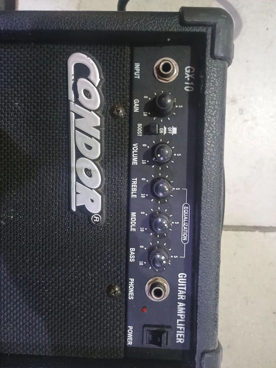 Amplificador de Guitarra Condor GX-10 com cabo P2 pra celular - Foto 2