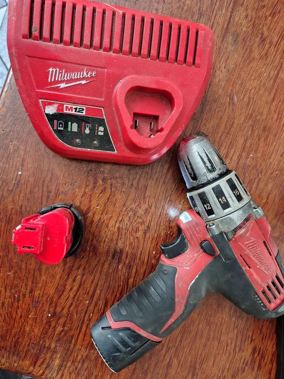 Parafusadeira milwaukee 64629340330114121