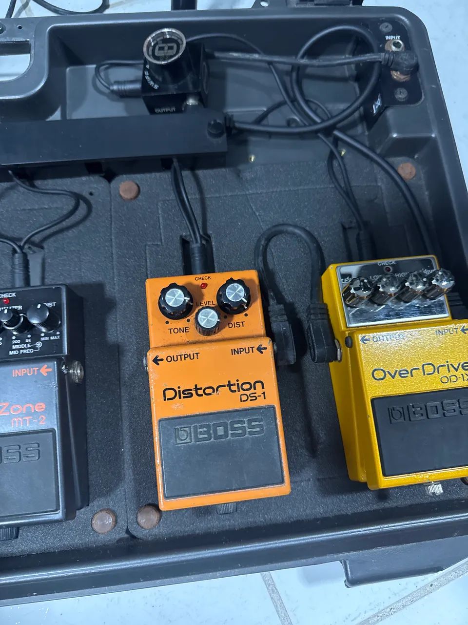 PEDAL DE GUITARRA BOSS DISTORTION DS-1