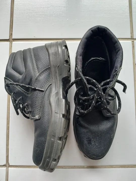 Botas de Segurança - Tamanho 41 - Foto 2