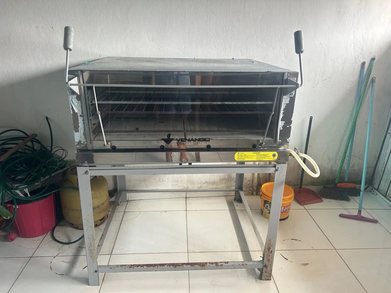 Forno industrial, assa 12 pizzas de uma vez só.  - Foto 3