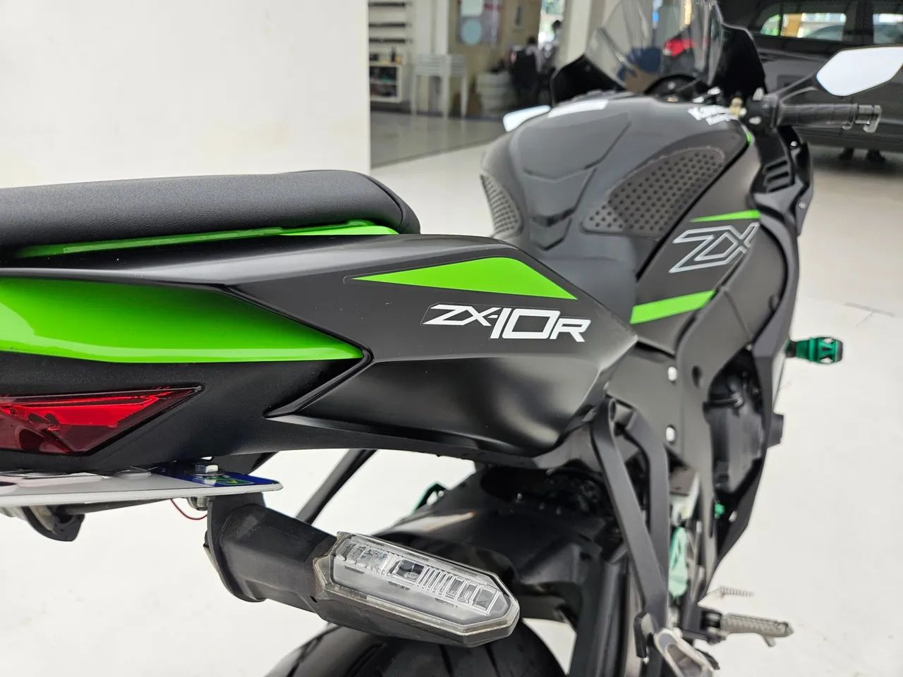 Kawasaki Zx-10/ Zx-10r 1000cc 2022 - 1390002901 | OLX