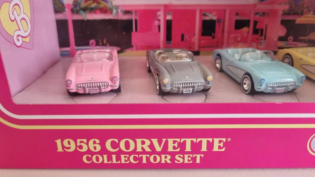 Hot Wheels Premium 1956 Corvette Collector Set Barbie The Movie  - Foto 2