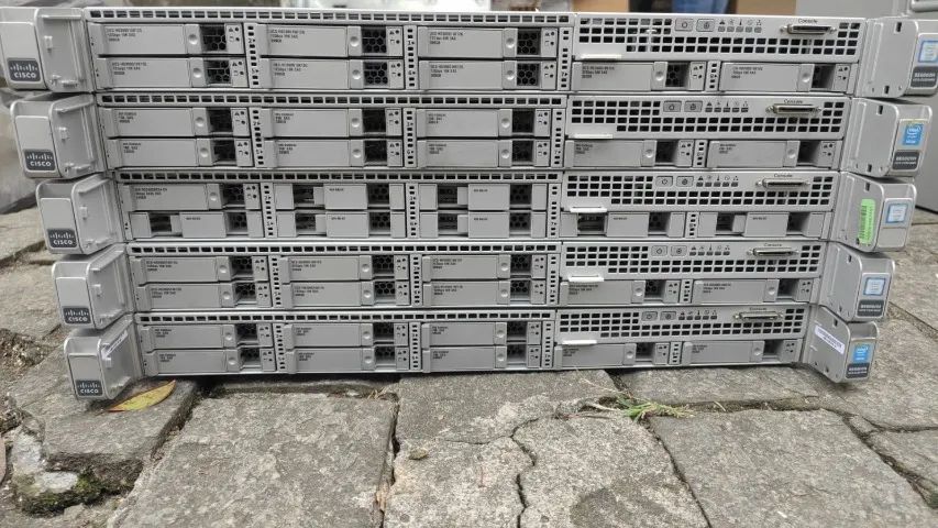 Servirdor Cisco Be6000h UcS c220 M4S