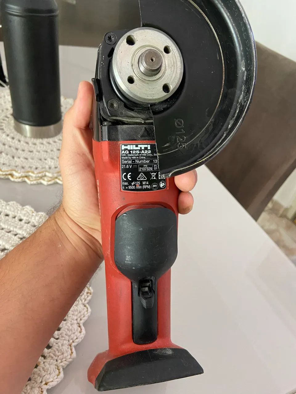Esmerilhadeira Hilti 22v  - Foto 4