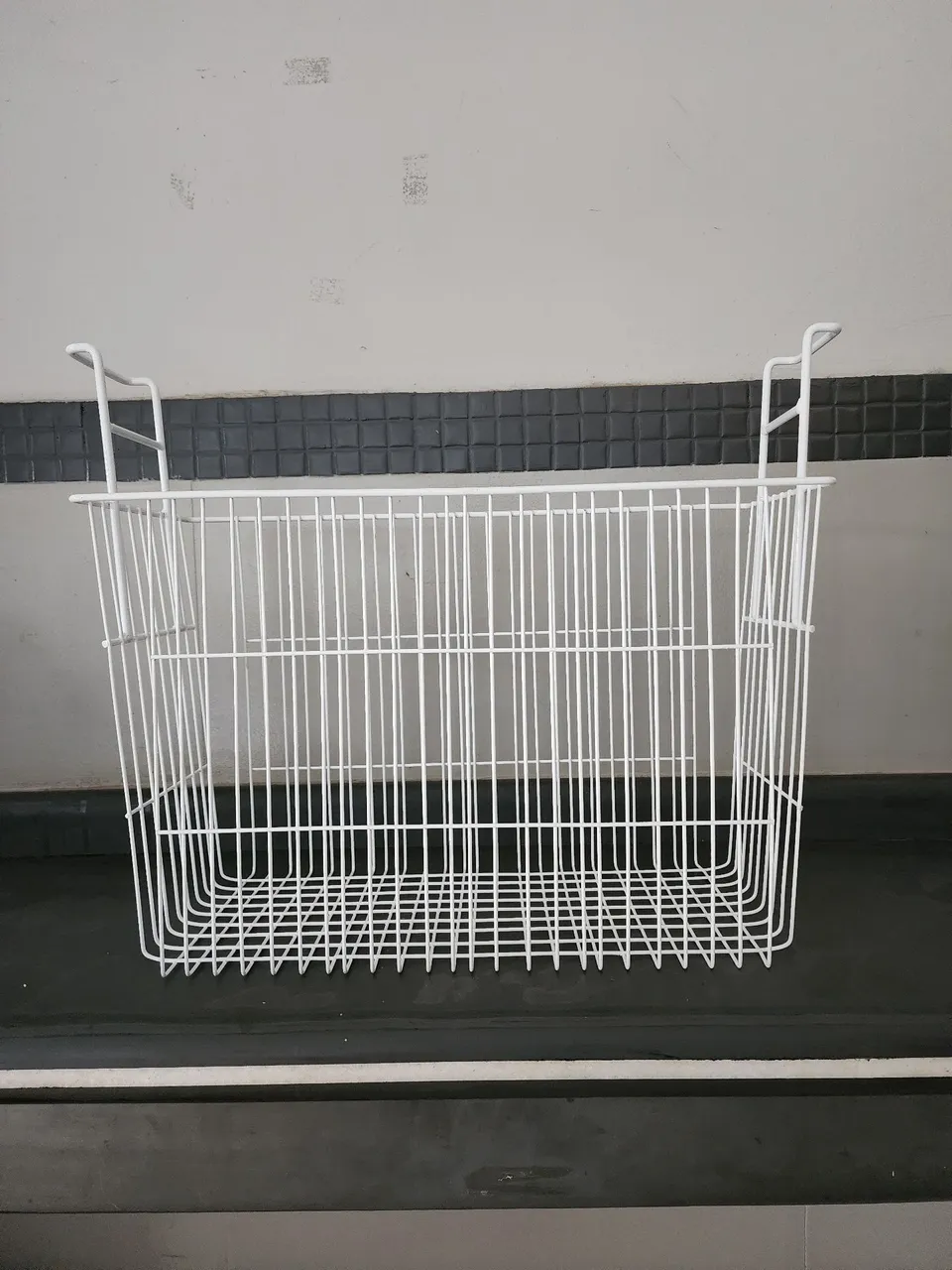 Cesta de compras branca