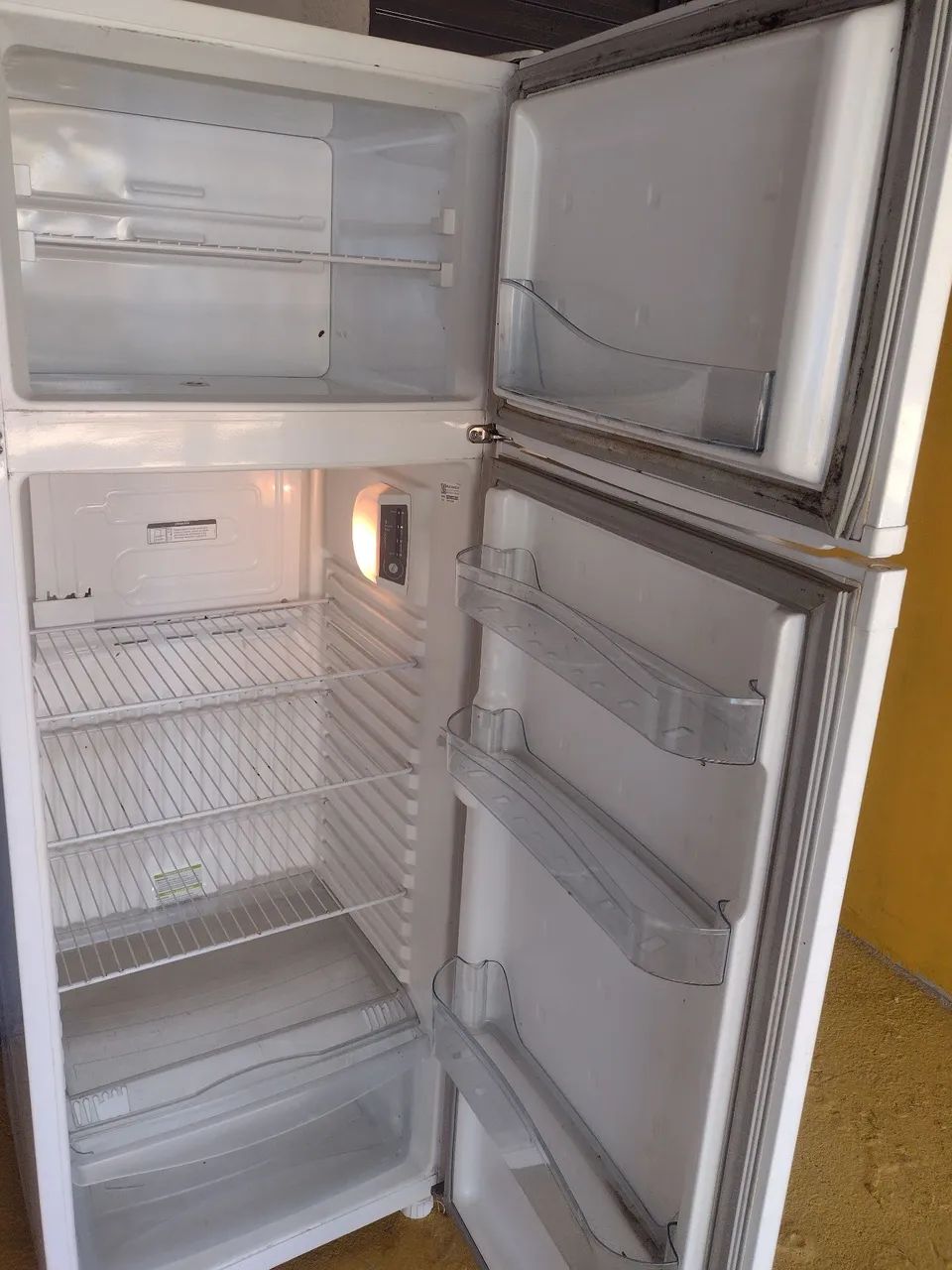 Geladeira Consul Super Conservada 390 litros - Foto 4