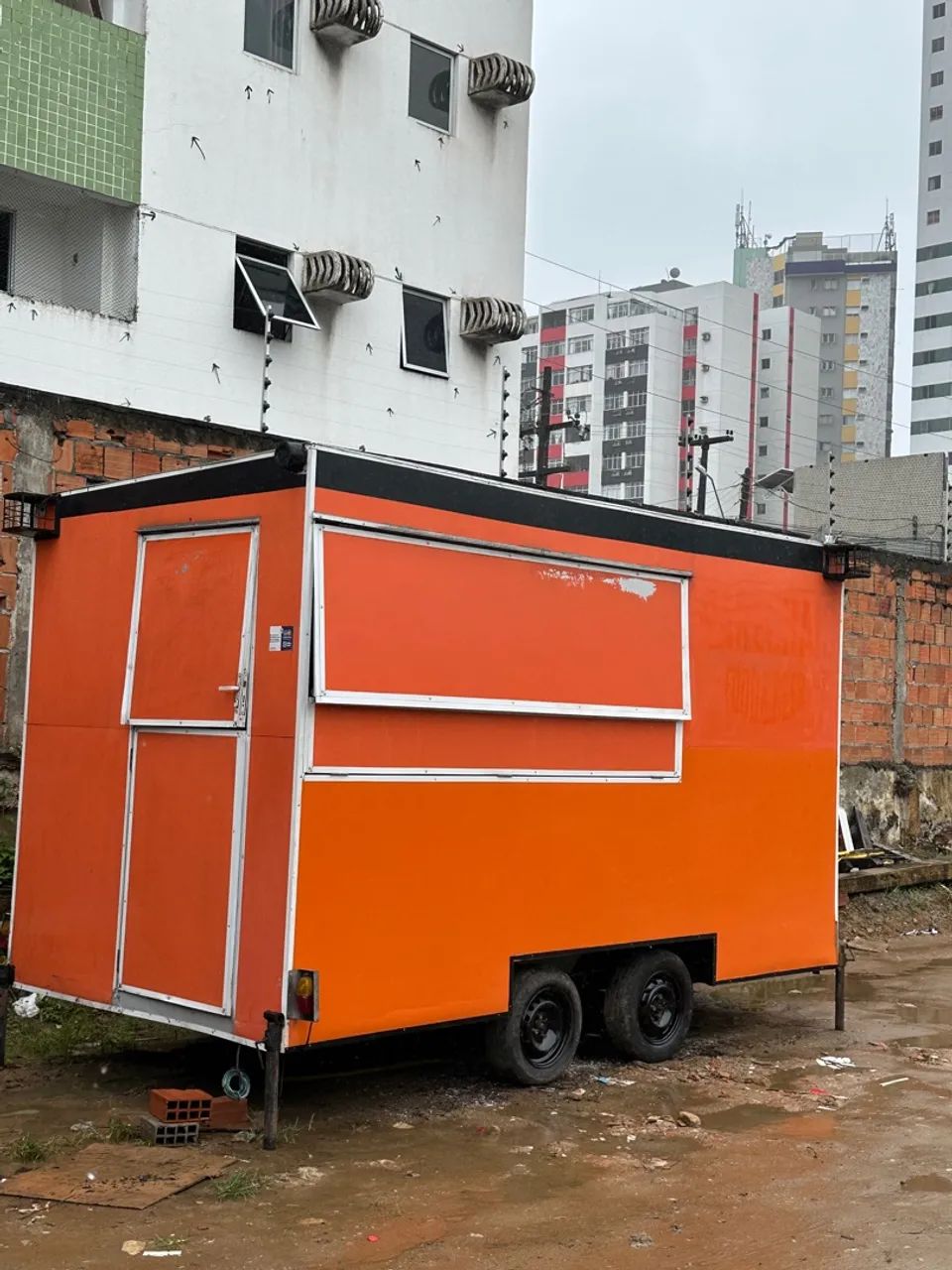 Trailer/Carrinho Comercial Laranja